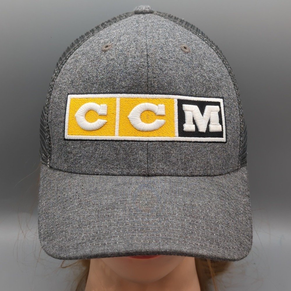 CCM Hockey Trucker Snapback Hat Cap Ice Hockey NHL OSFA Gray Mesh Adjustable